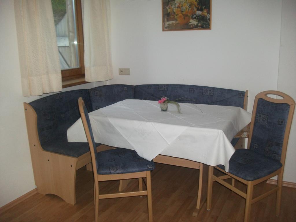 Ferienwohnung Steinerhof Toblach Zimmer foto