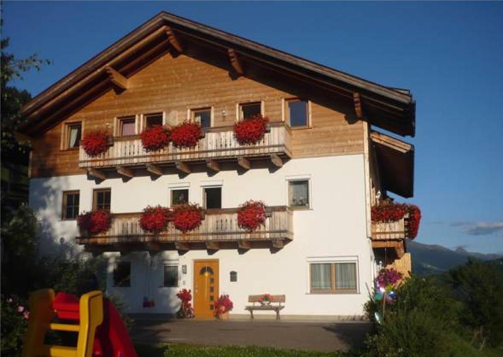 Ferienwohnung Steinerhof Toblach Zimmer foto